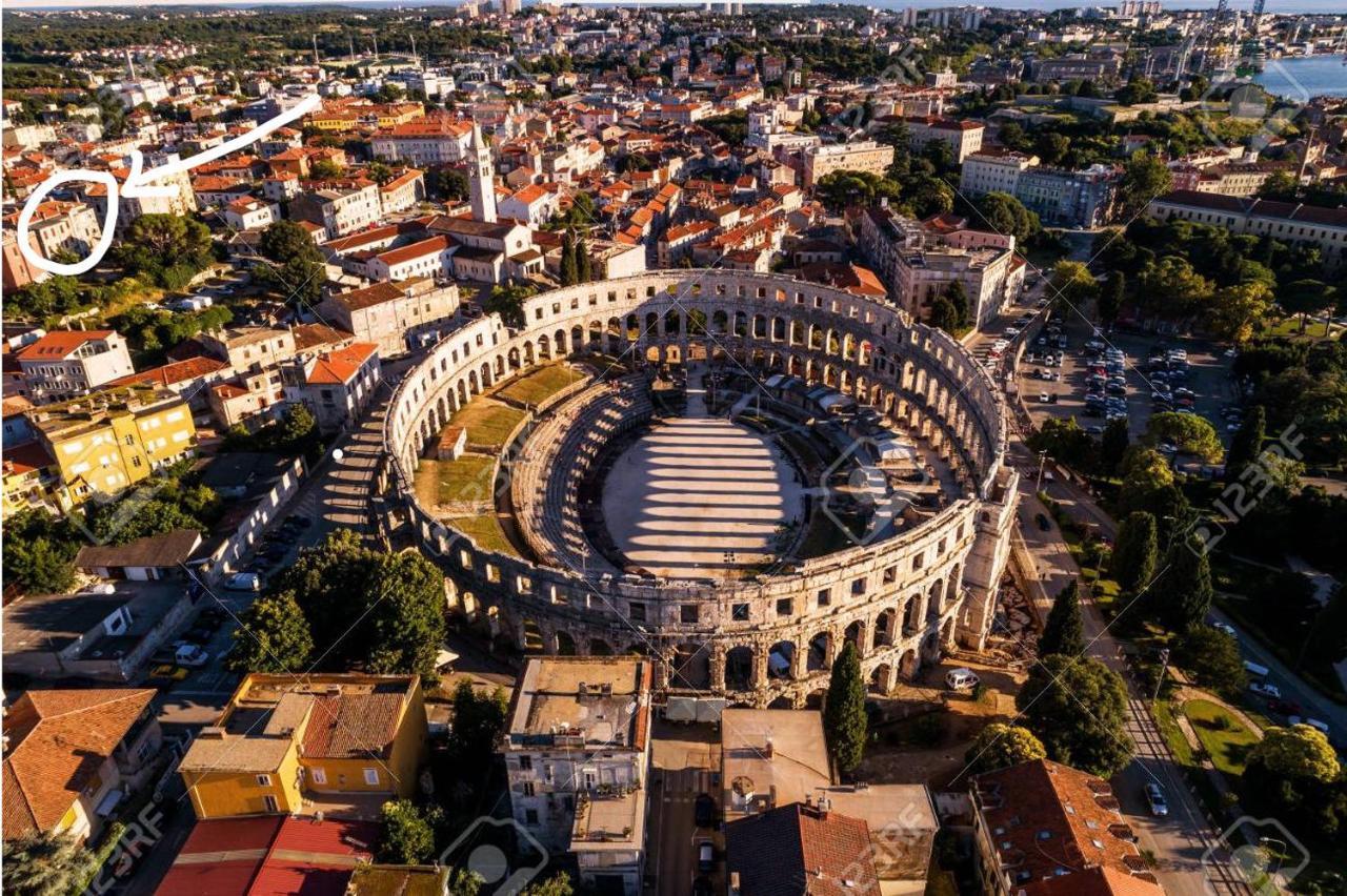 Center Arena Belvedere And Pola